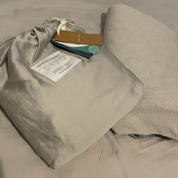 SIJO Twin Eucalyptus Bamboo Bed Sheets Set and Cooling Blanket - Picture 1 of 5